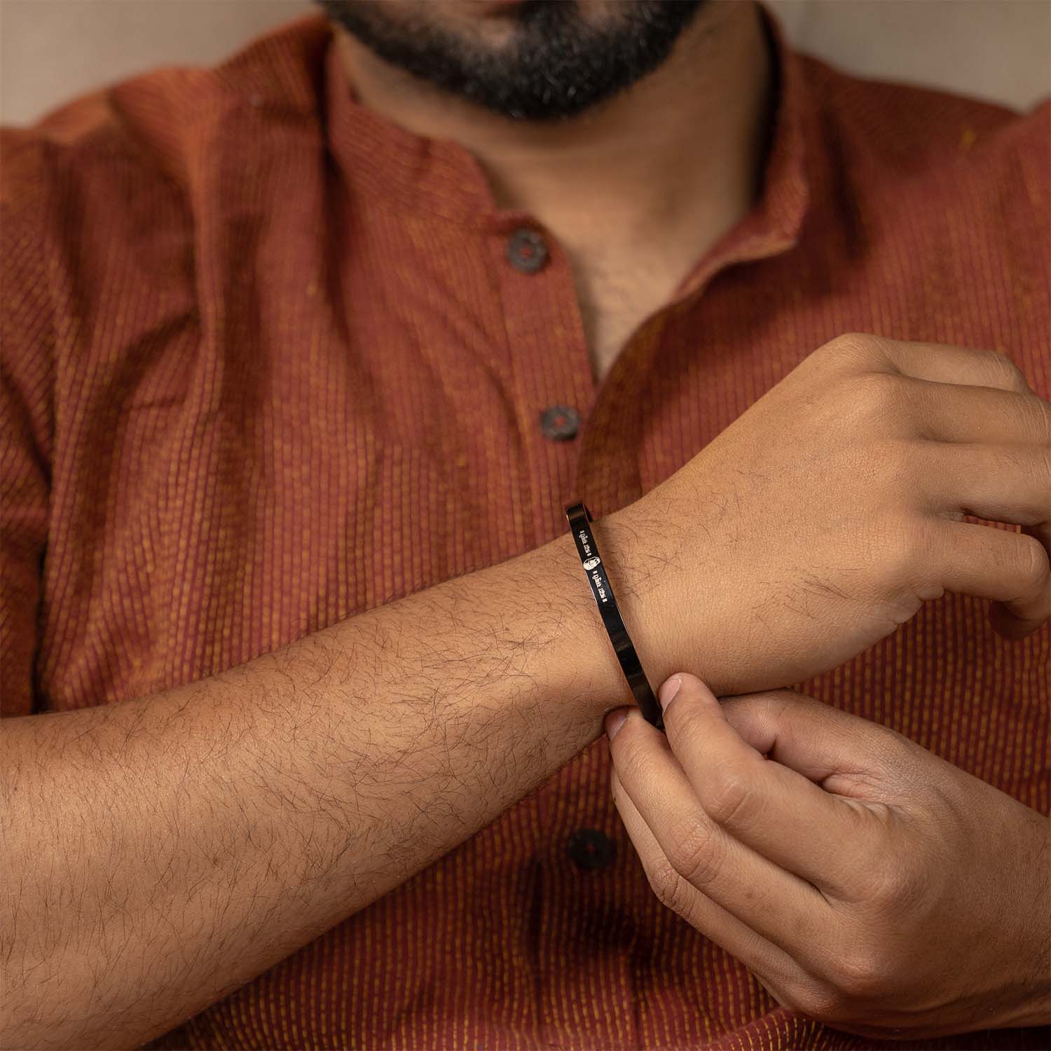 Sai Baba Gloss Cuff Adjustable Bracelet Black