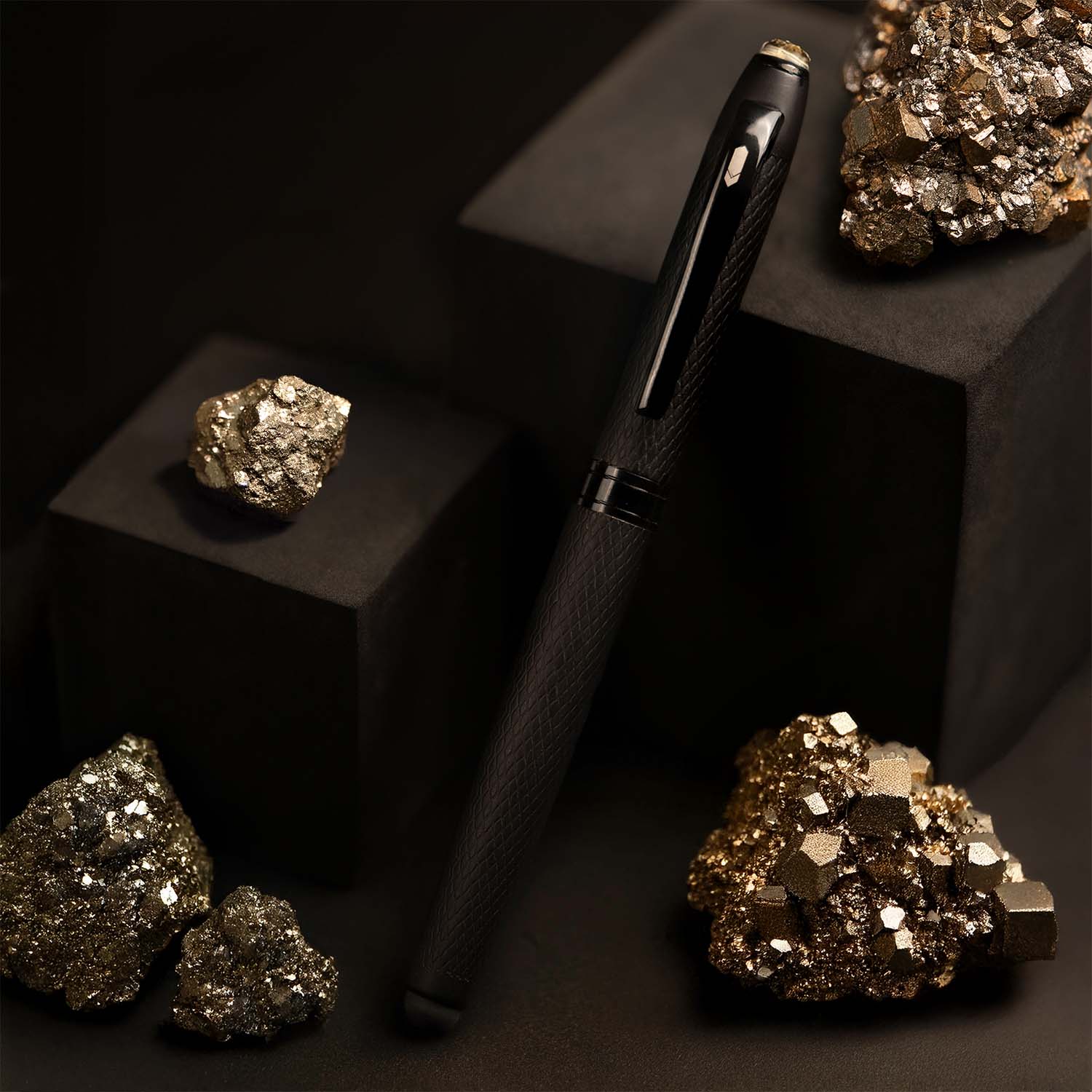 Matte Black Finish Pyrite 2 in 1 MagSnap Roller Ball Pen with Stylus None