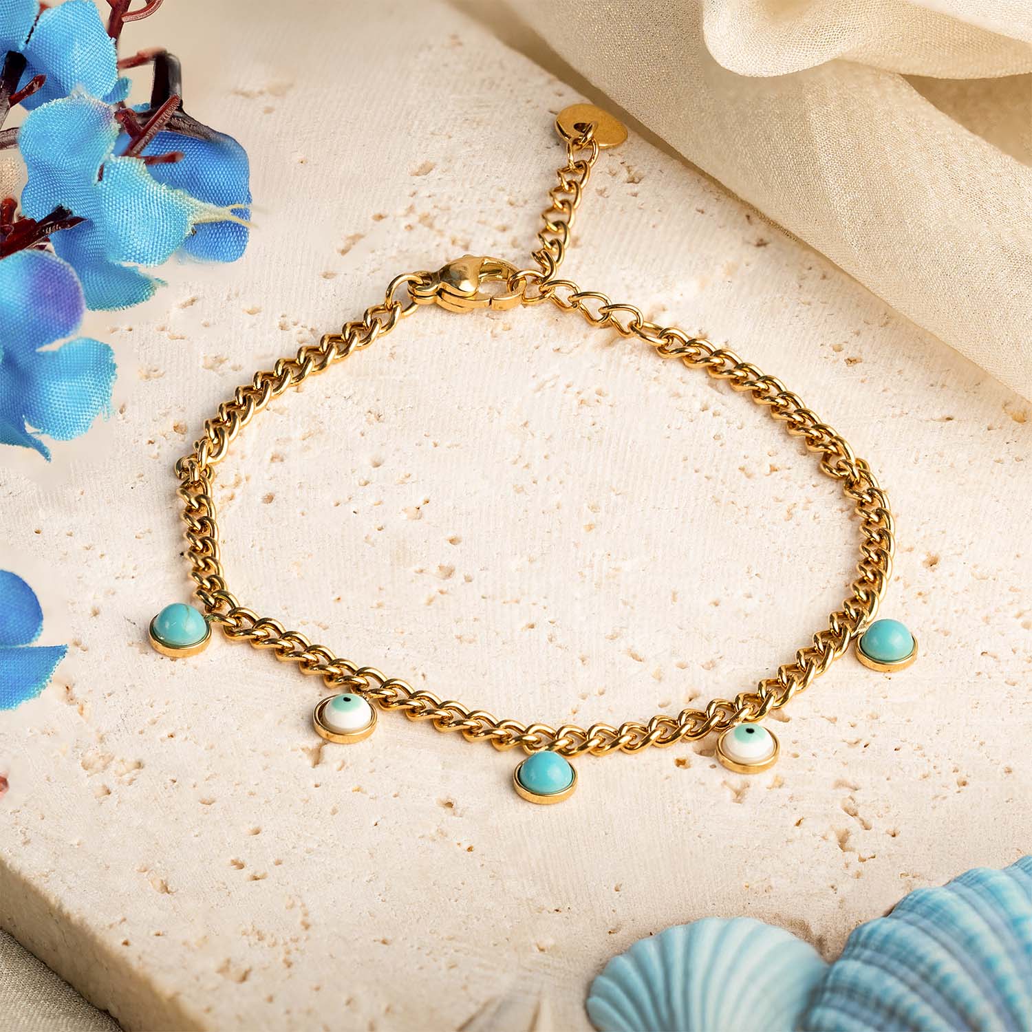 Elara Minimal Evil Eye Charm Gold Bracelet