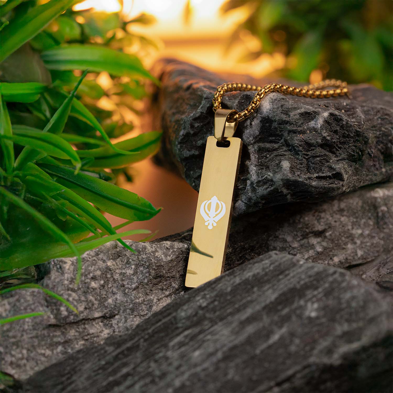 Khanda Spiritual Mini Tag Gold