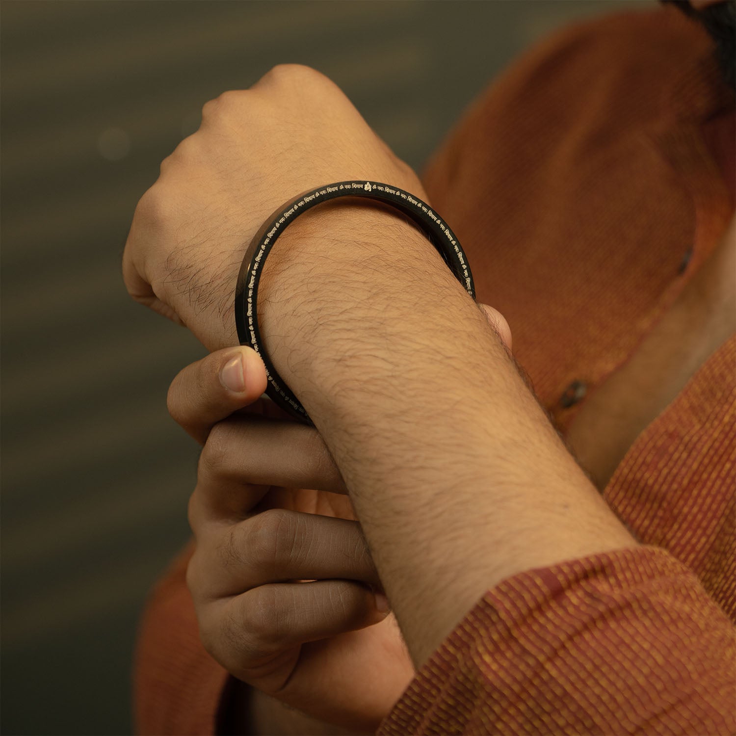 Om Namah Shivay MicroCarved Classic Round Kada Black