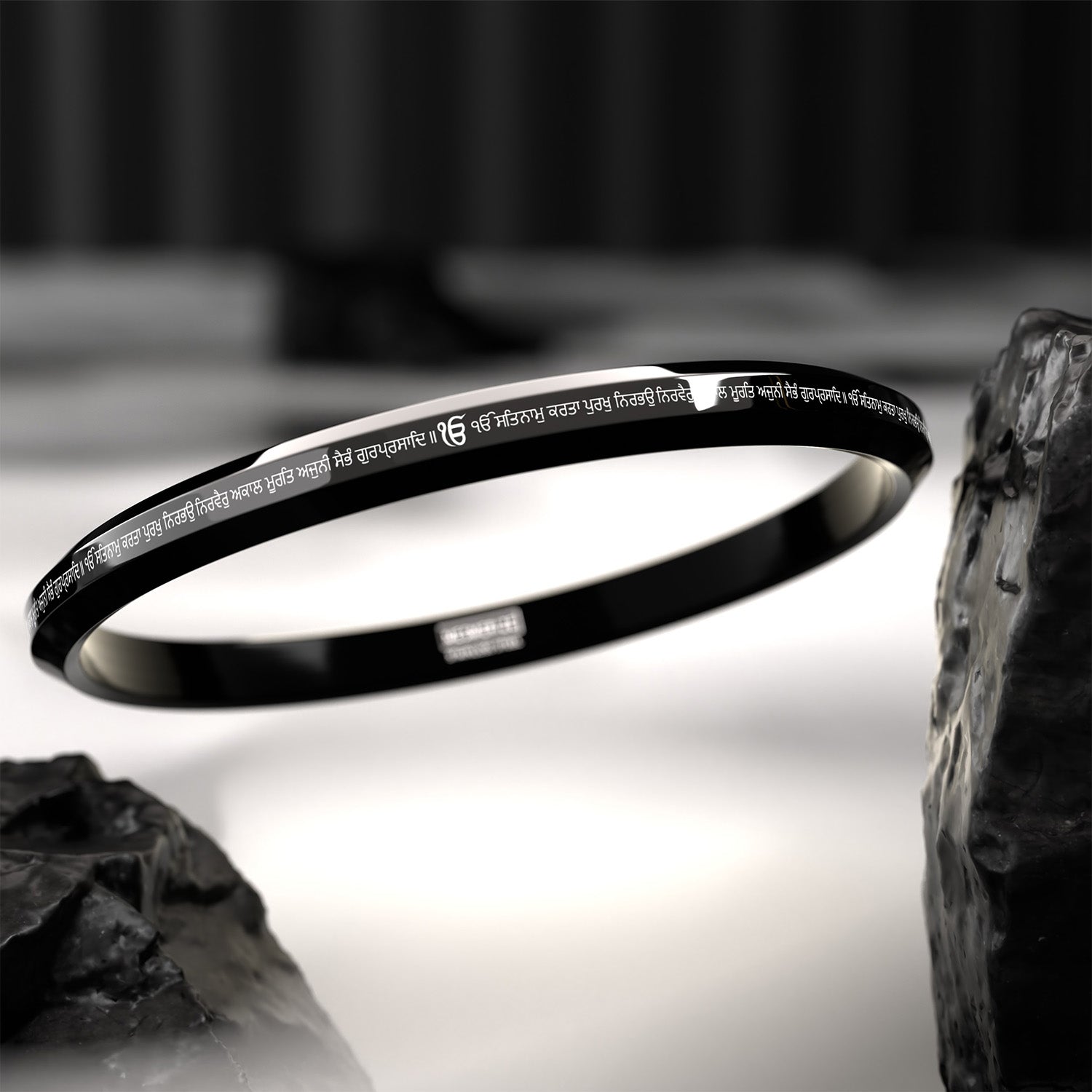 Round Flat 108 Ik Onkar Kada Black