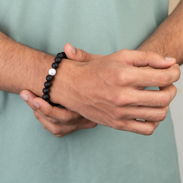 Black Onyx and Howlite Bracelet With MagSnap