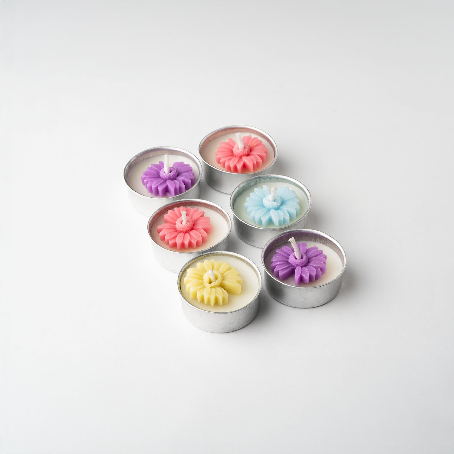 Vanilla Scented Flower Tea Light Candles (Pack of 6)