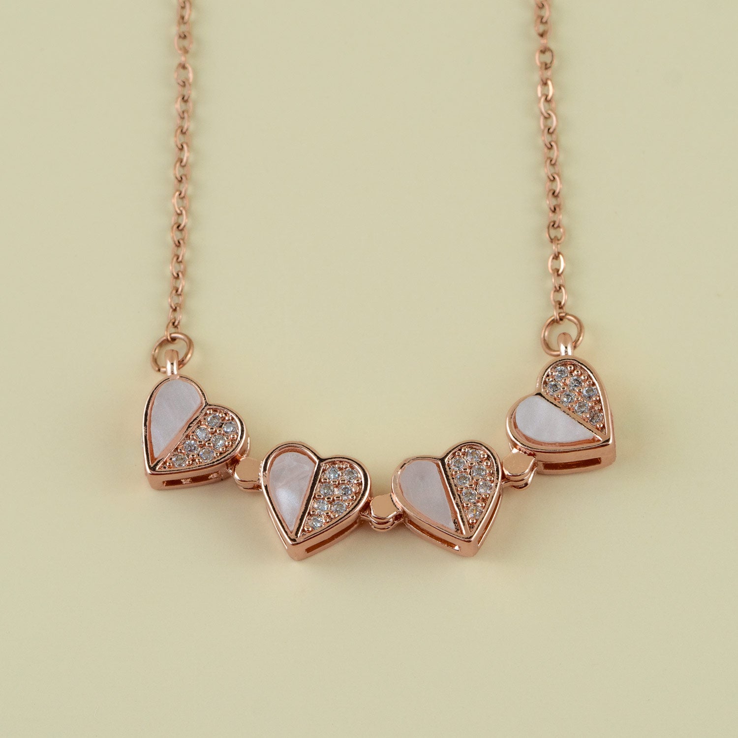 China Factory 2 in 1 Four Crystal Rhinestone Clover Pendant Necklace, Alloy Magnetic  Heart Necklace for Women 17.72 inch(45cm) in bulk online - PandaWhole.com