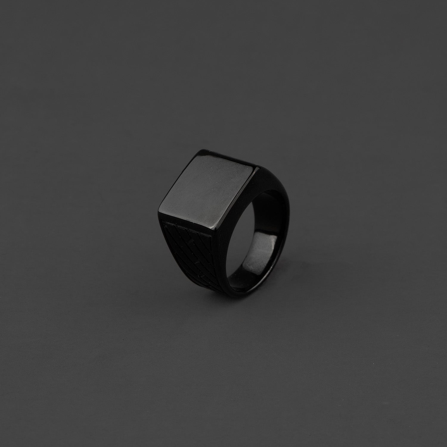 M Premium Jewellery Black Hercules Ring