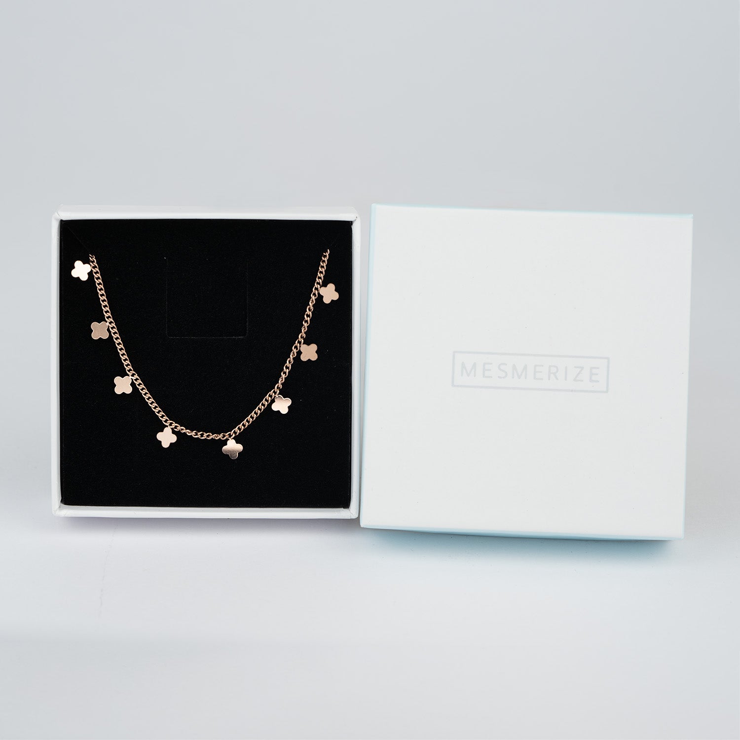 W Premium Jewellery Necklace Dainty Clover Rose Gold