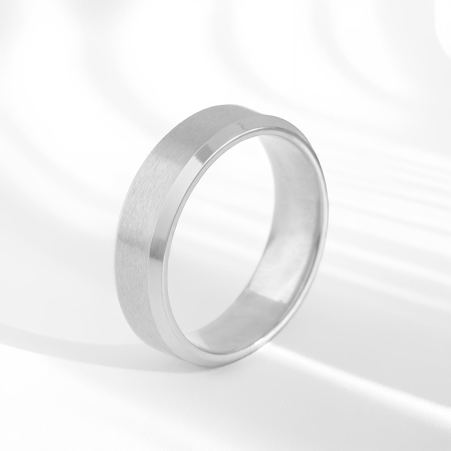 M Premium Jewellery Silver Beveled Ring