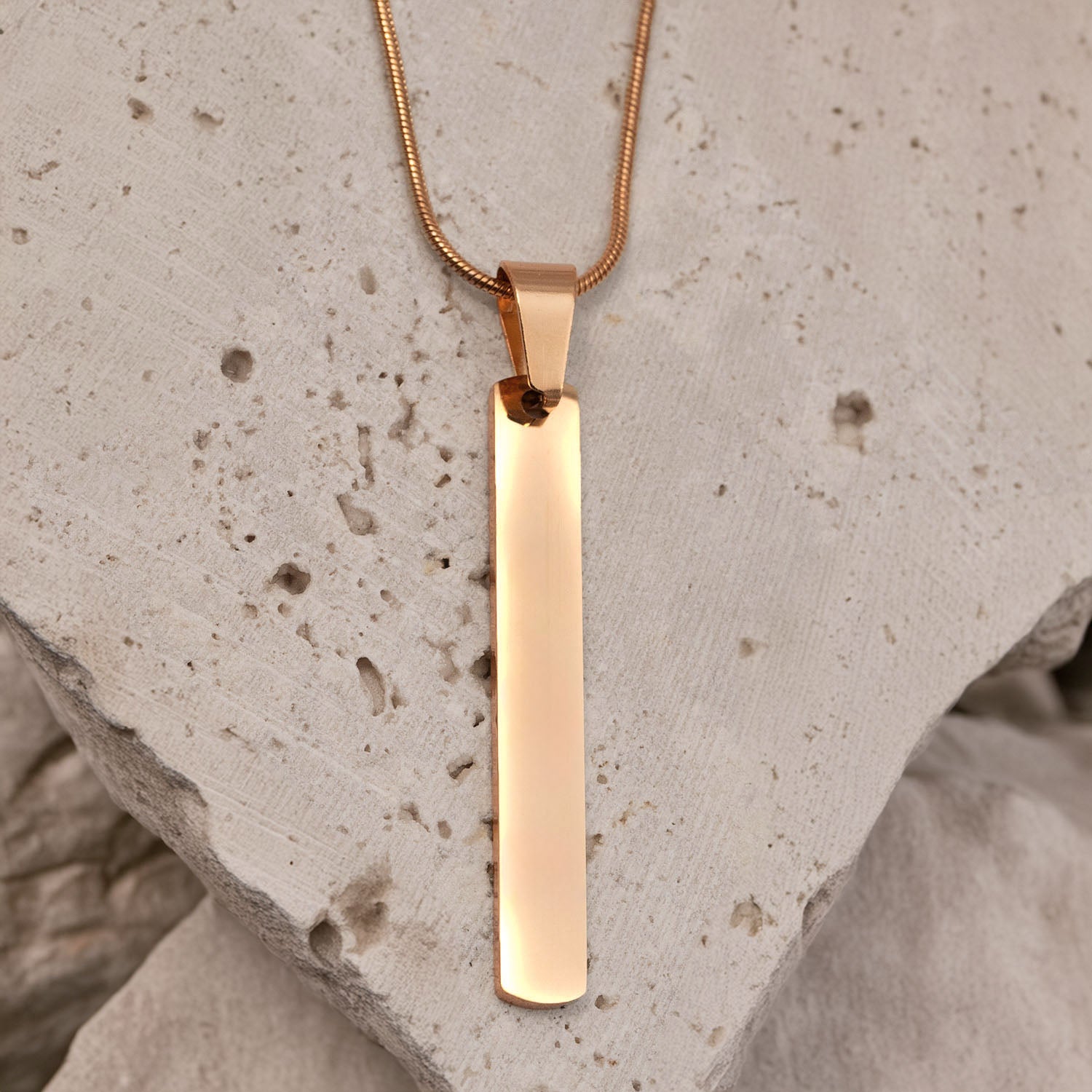 Magnetic Clover Heart Necklace Rose Gold