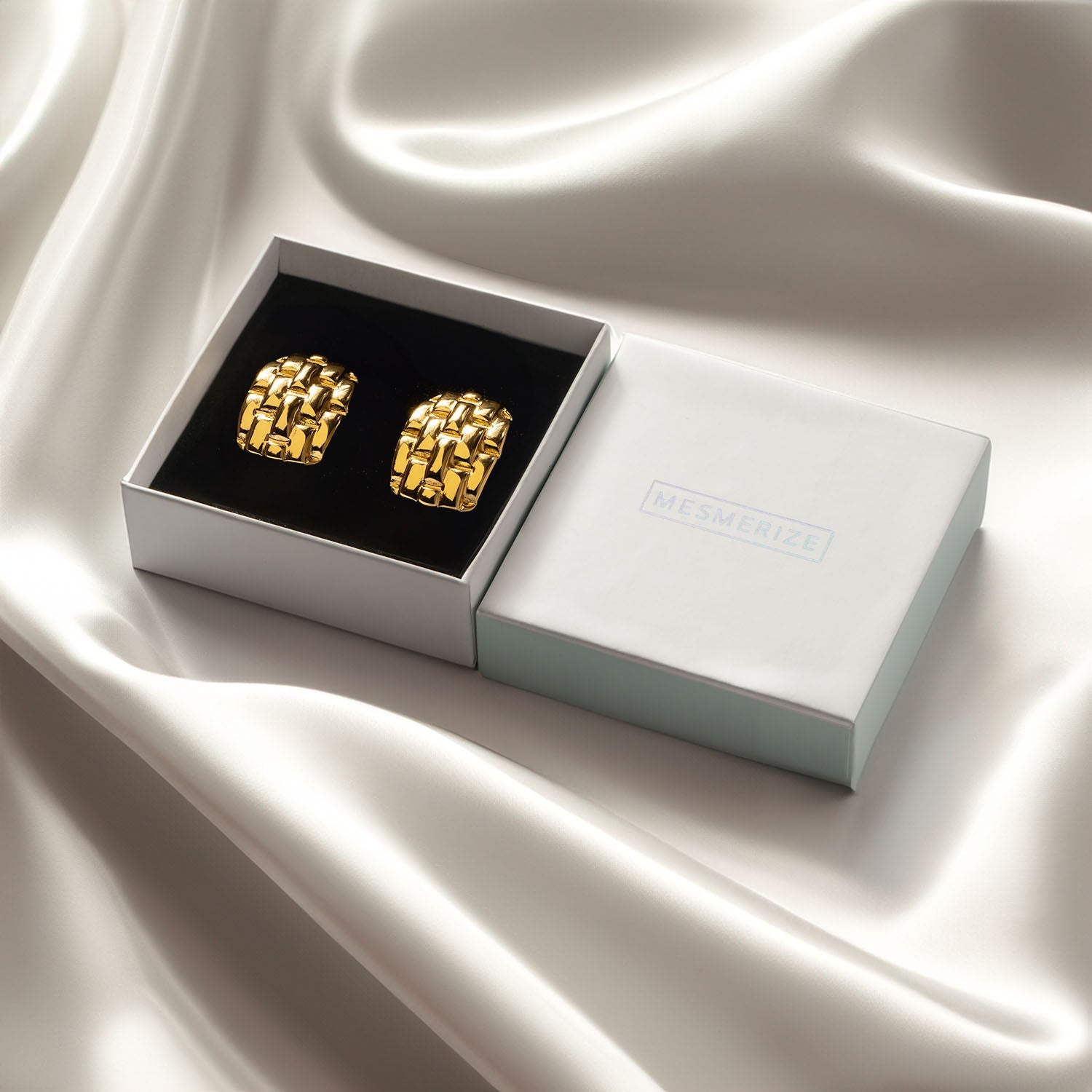 Sofia Quilted 18K Gold Stud Earrings