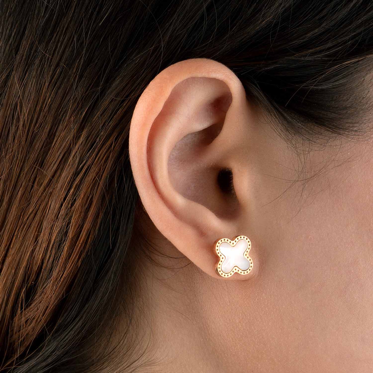 W Premium Jewellery White Clover Stud Earrings