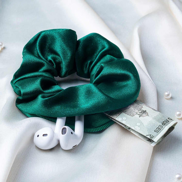 Emerald Green Secret Pocket Diamond Satin Scrunchie