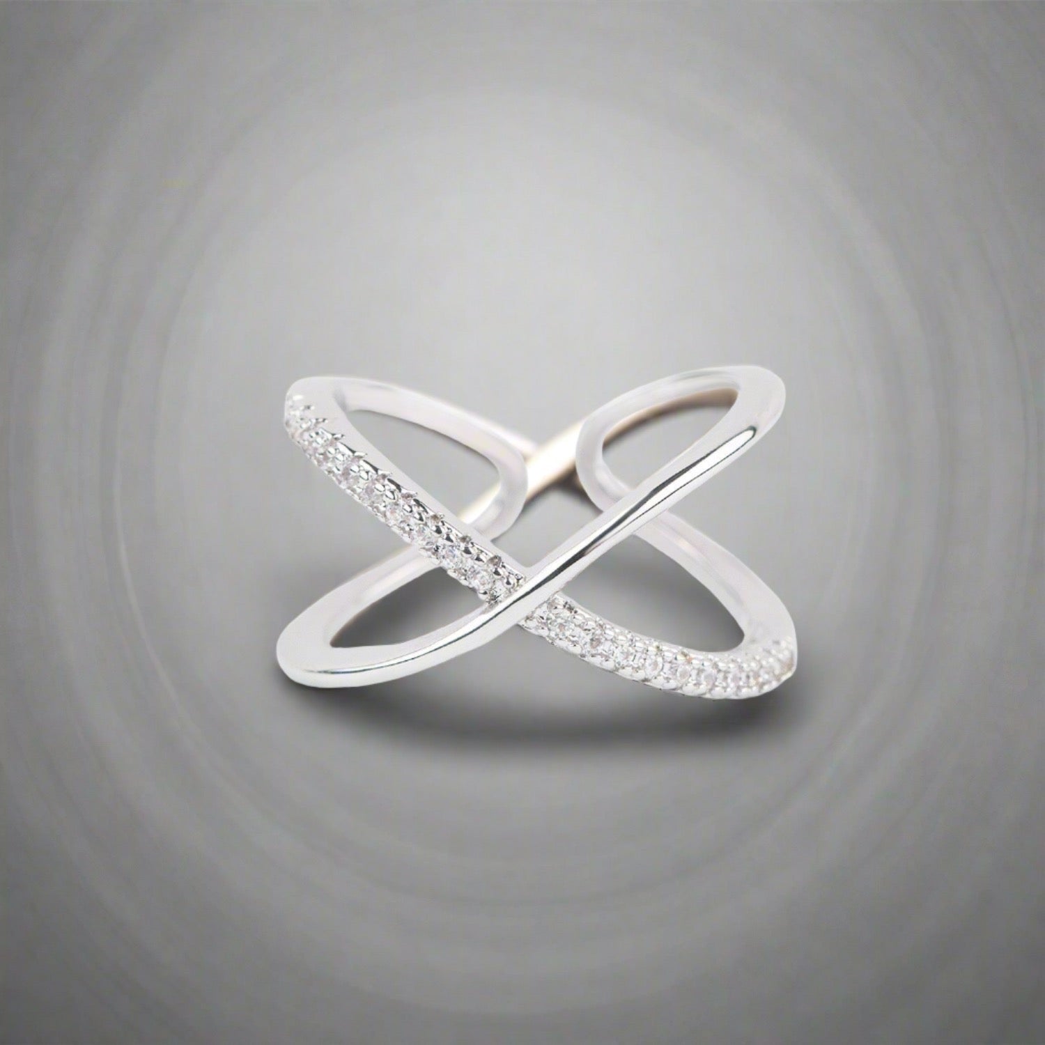 14KT White Gold Twist Knot Ring 0.10 CT. T.W. - Spence Diamonds